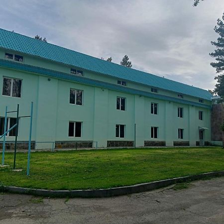 N&R Rest House Tsaghkadzor Extérieur photo